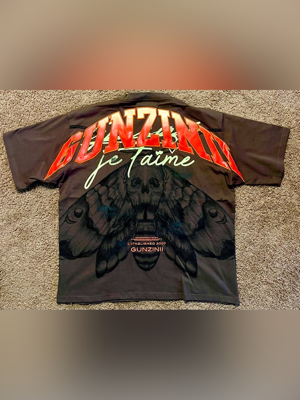 Gunzinii Black Graphic Tee Print and Embroidery patch Size L